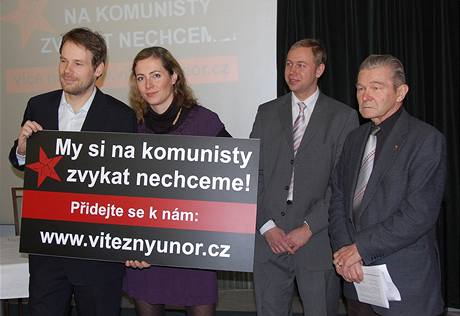 Jan Cieslar, Klára Poláčková, Viktor Meca a Leo Žídek Jan Cieslar, Klára Poláčková, Viktor Meca a Leo Žídek
